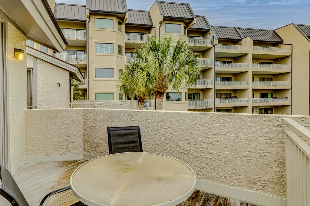 Resort Condo with Al Fresco Dining, Shared Pool, Hot Tub & Beach Access