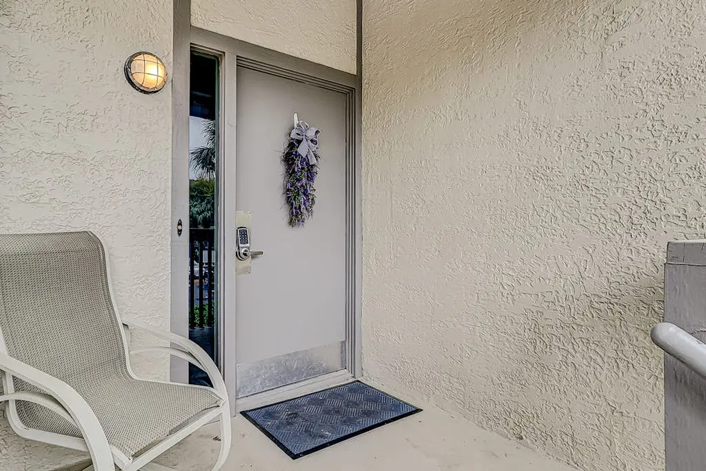 Resort Condo with Al Fresco Dining, Shared Pool, Hot Tub & Beach Access