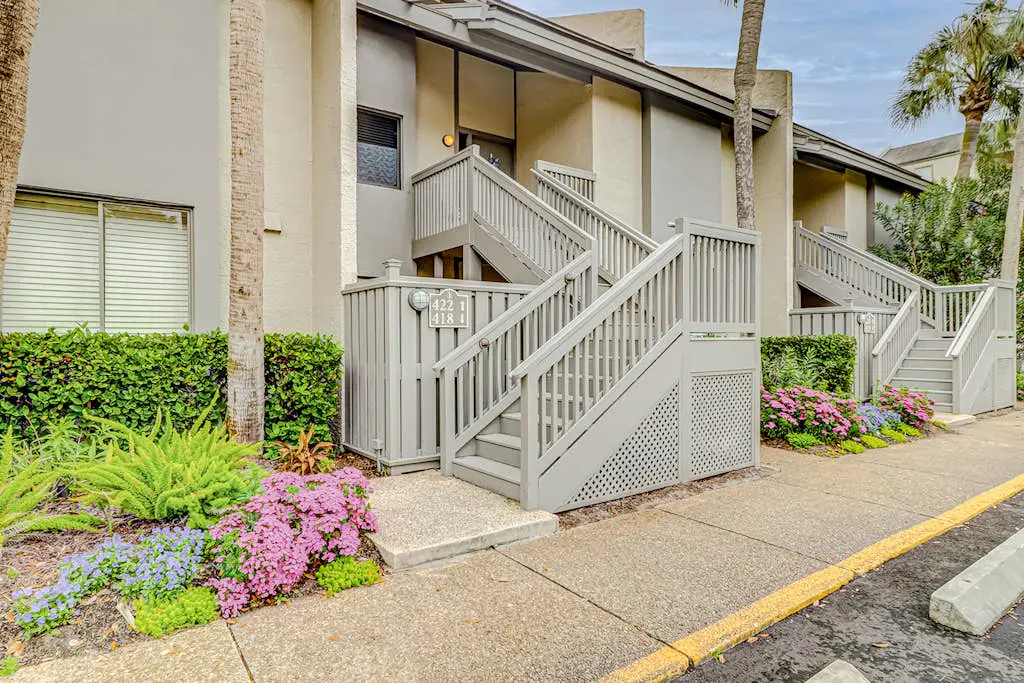 Resort Condo with Al Fresco Dining, Shared Pool, Hot Tub & Beach Access