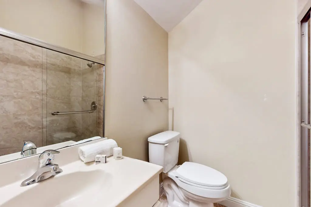  Two King Bed Suites, Dog-friendly gem with pool, game room & golf course views - walk to beach