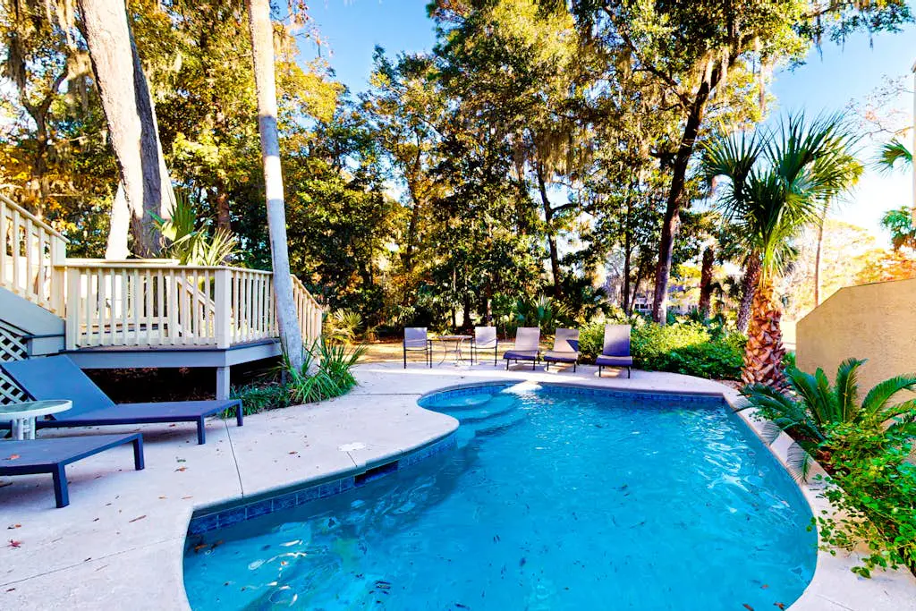  Two King Bed Suites, Dog-friendly gem with pool, game room & golf course views - walk to beach