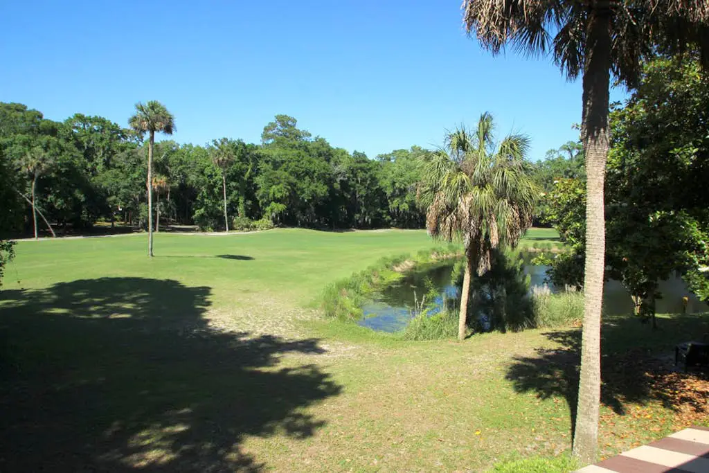  Two King Bed Suites, Dog-friendly gem with pool, game room & golf course views - walk to beach