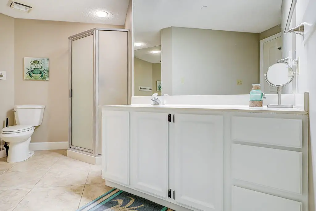 Oceanfront getaway with lagoon views, shared pool & hot tub – walk to beach