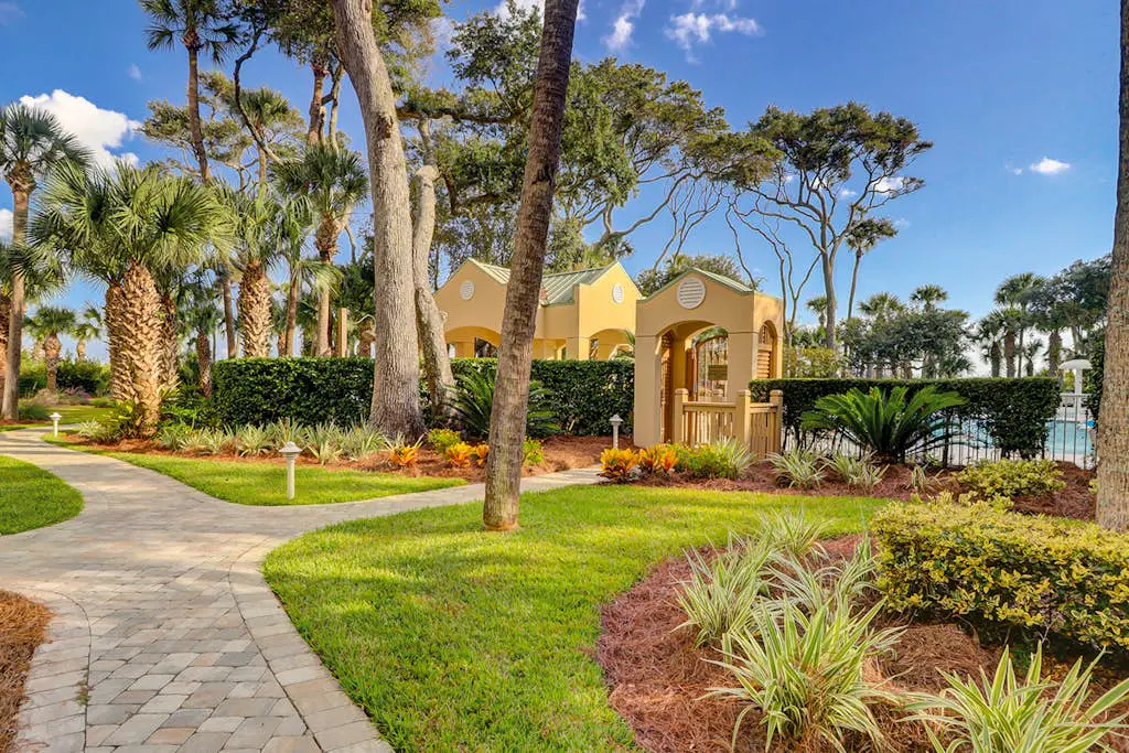 Oceanfront getaway with lagoon views, shared pool & hot tub – walk to beach