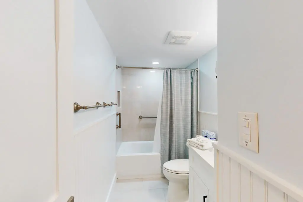 Oceanfront Condo with Shared Pool, Hot Tub, Beach Access & Playground