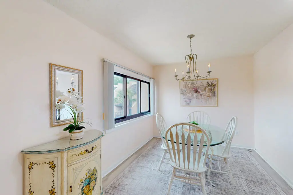 Elegant Condo with Pool & Hot Tub, Lagoon View & Private Patio