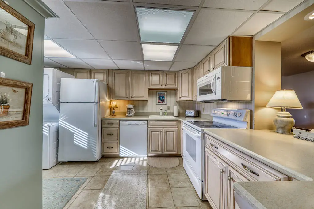 Peaceful Oceanfront Villa with Pools, Hot Tub, Tennis, & Ocean View
