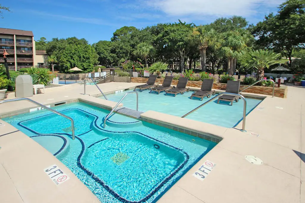 Peaceful Oceanfront Villa with Pools, Hot Tub, Tennis, & Ocean View