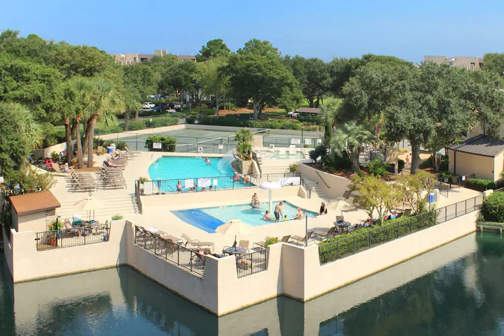 Peaceful Oceanfront Villa with Pools, Hot Tub, Tennis, & Ocean View