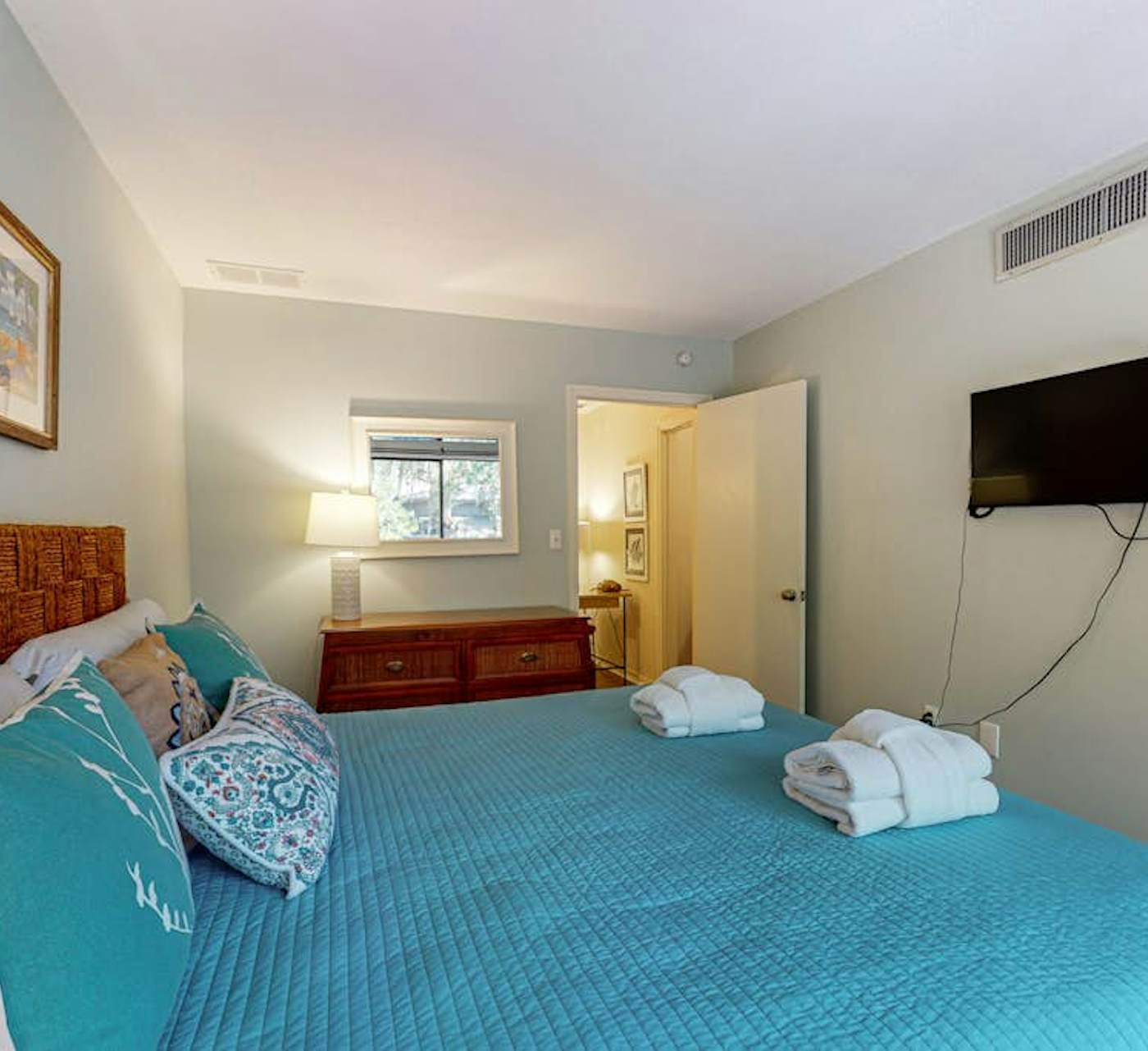 Comfortable two-story condo with beach access, shared ...