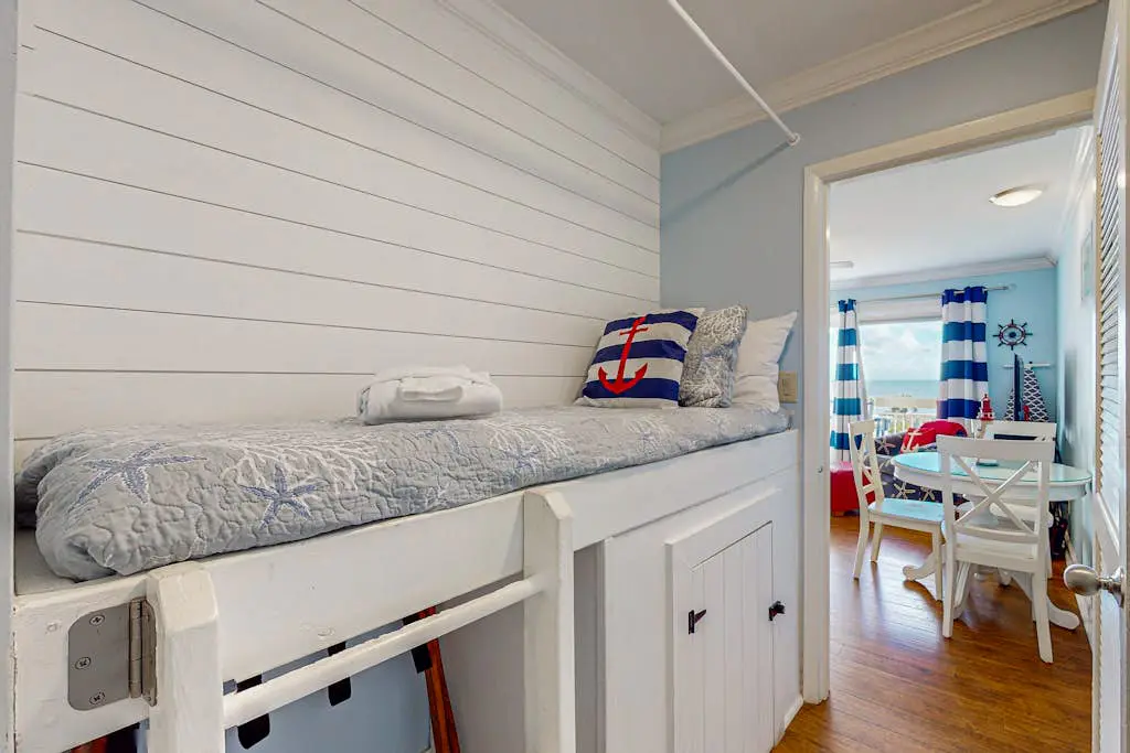 Charming Waterfront Villa with Ocean Views, Private Balcony & Pool — Steps to the Beach