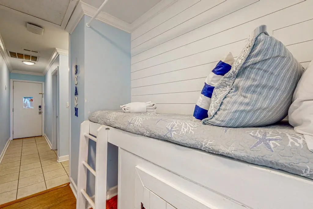 Charming Waterfront Villa with Ocean Views, Private Balcony & Pool — Steps to the Beach