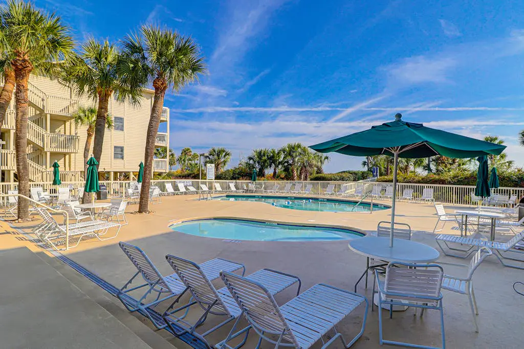 Charming Waterfront Villa with Ocean Views, Private Balcony & Pool — Steps to the Beach