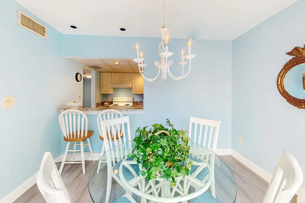 Secluded & Peaceful - Vacation Getaway with WiFi, Pool, Hot Tub, & Private Beach
