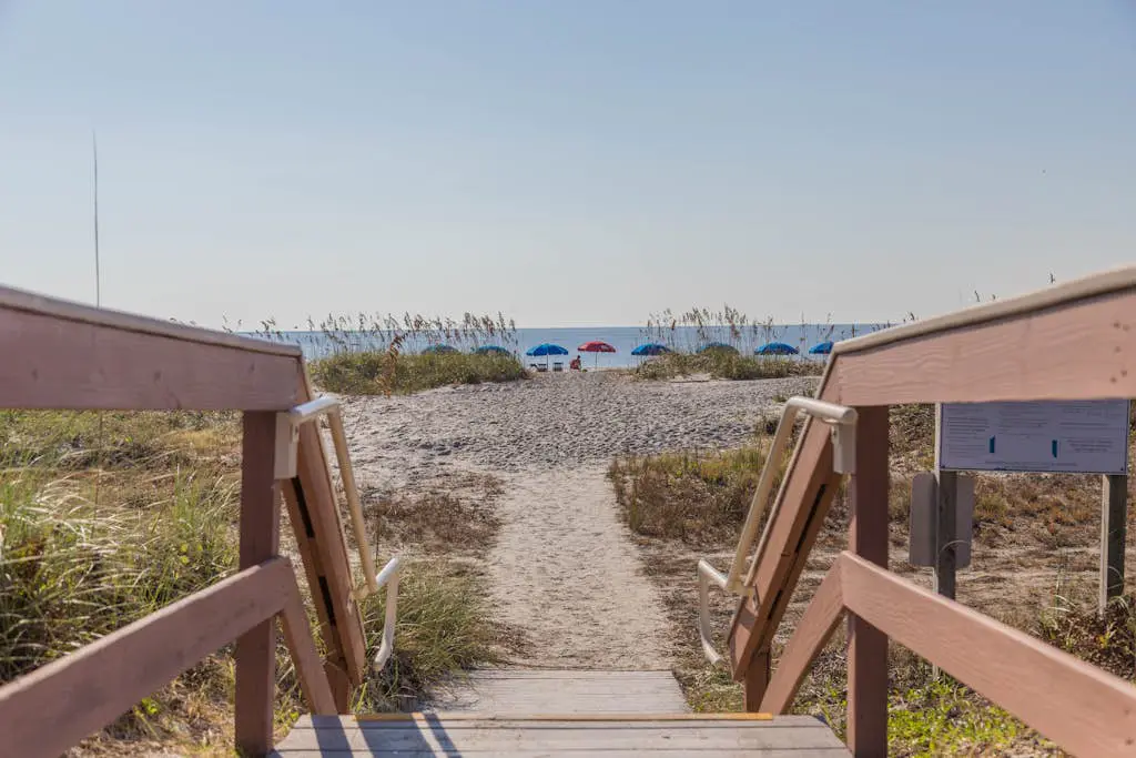 Secluded & Peaceful - Vacation Getaway with WiFi, Pool, Hot Tub, & Private Beach