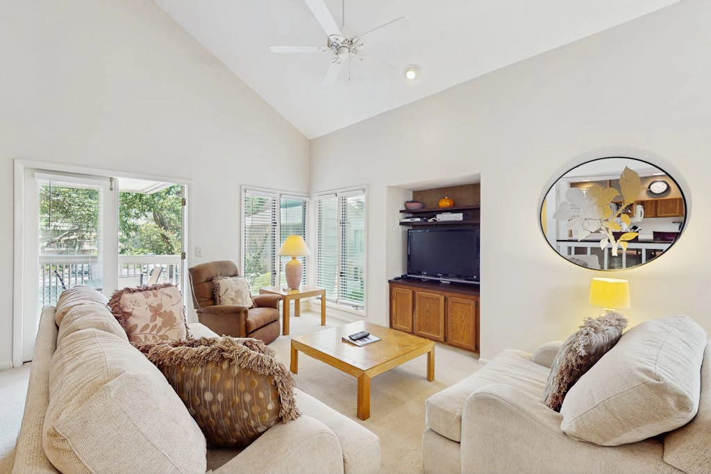 Lovely Condo with WiFi, Pool, On-Site Golf, & Lagoon Views