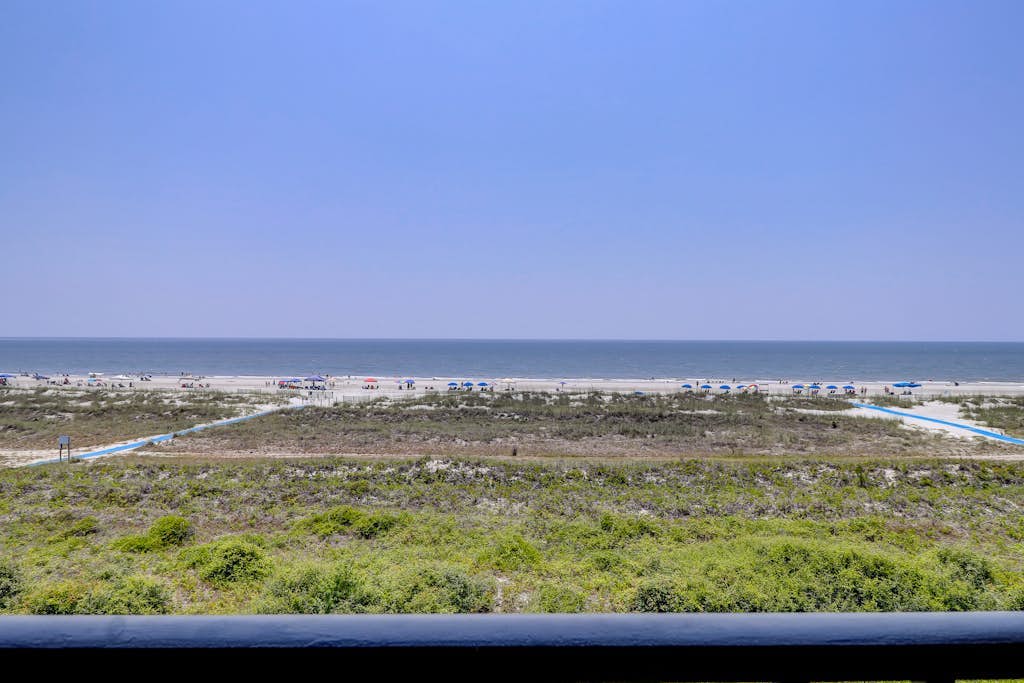 Island Club 2402