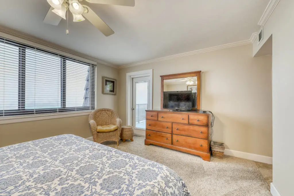 Quiet Waterfront Condo with WiFi - Pools & Hot Tub On-Site