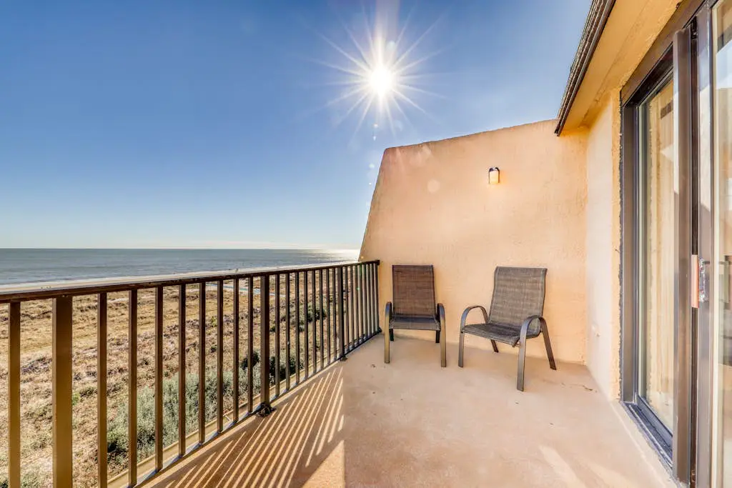 Quiet Waterfront Condo with WiFi - Pools & Hot Tub On-Site