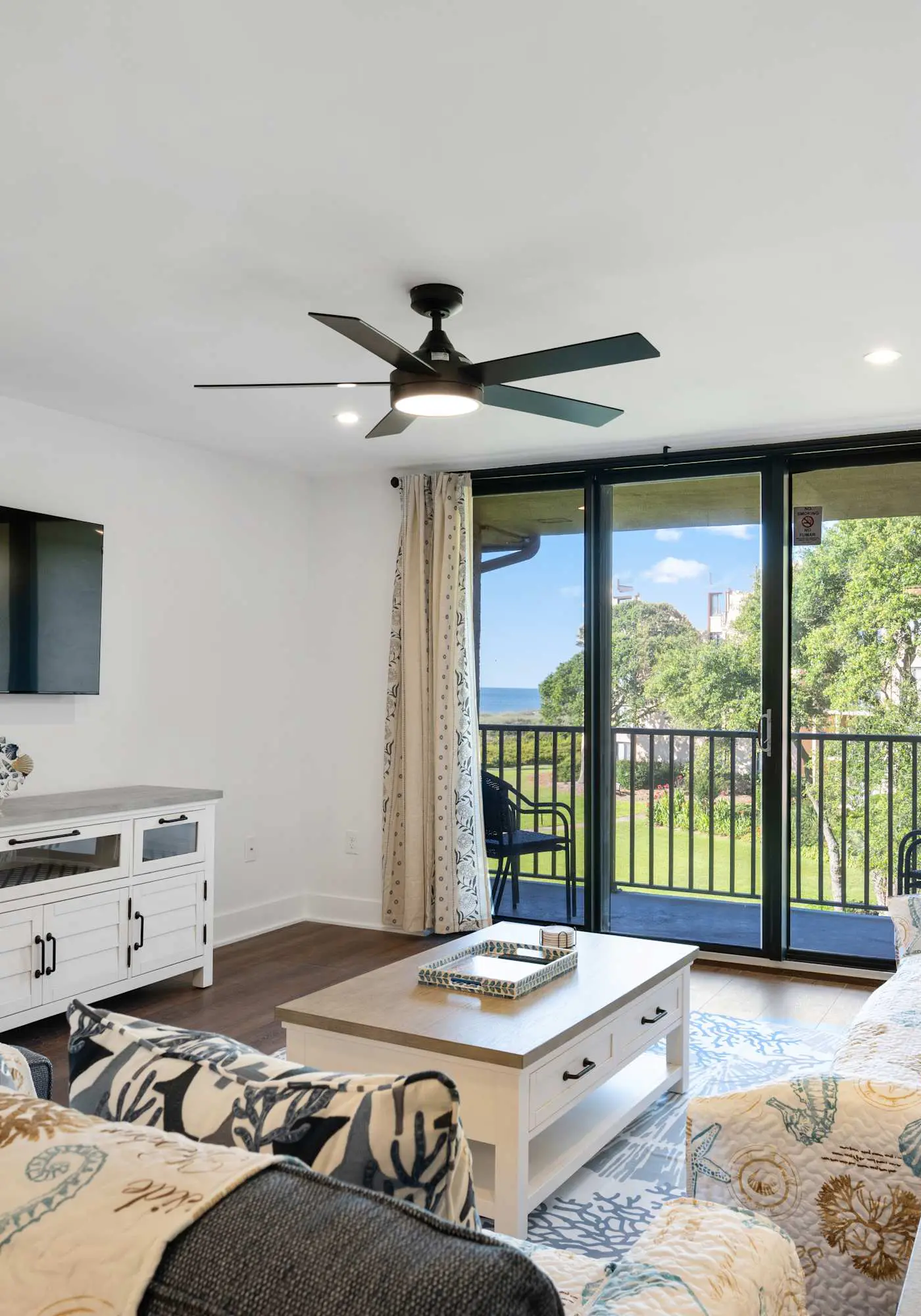 Spacious Condo with Beach Access, Shared Pool, Hot Tub, Ocean Views, and More