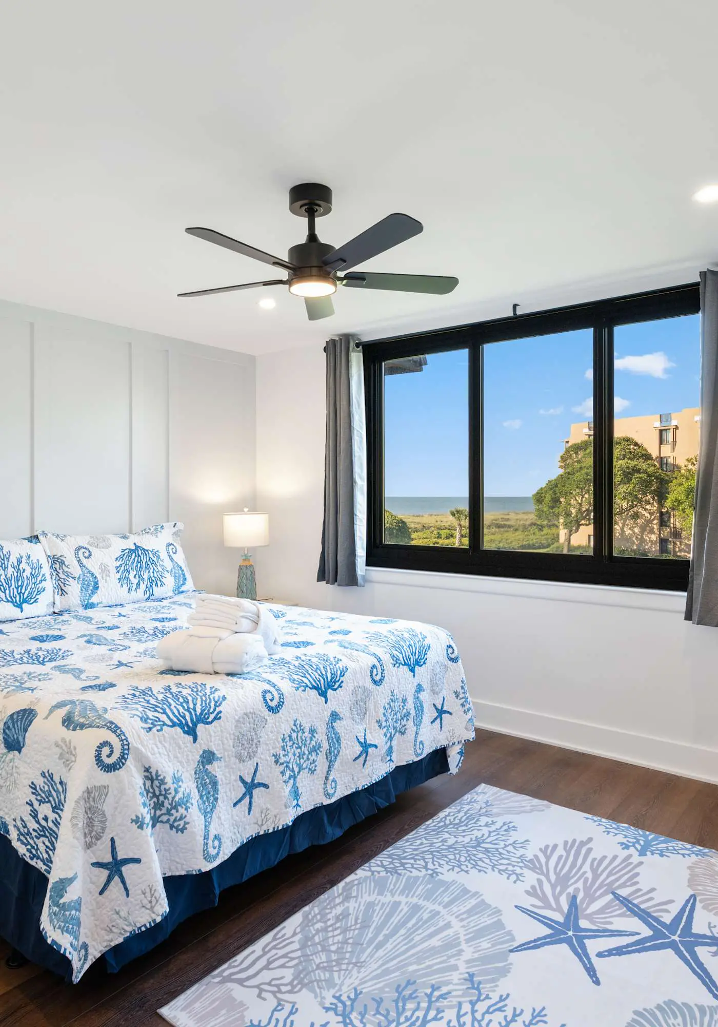 Spacious Condo with Beach Access, Shared Pool, Hot Tub, Ocean Views, and More