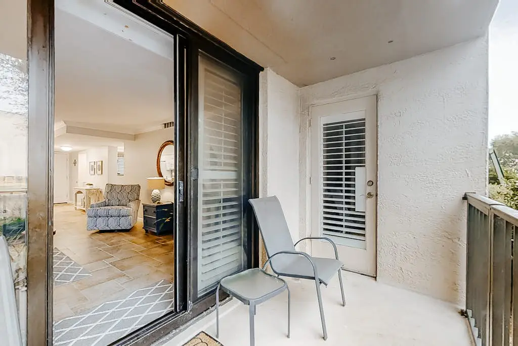 Family-Friendly Villa with Shared Pools and Hot Tub - Nearby Beach Access
