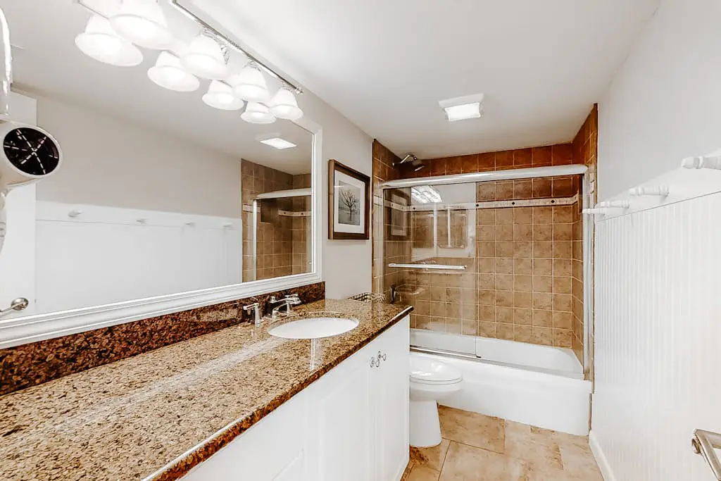 Family-Friendly Villa with Shared Pools and Hot Tub - Nearby Beach Access