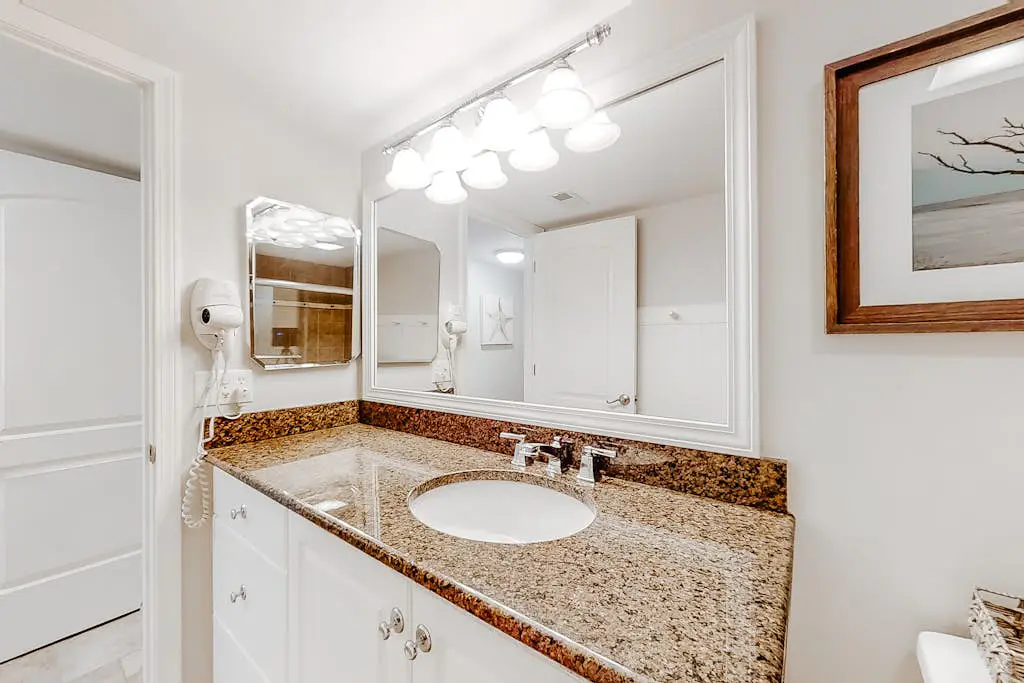 Family-Friendly Villa with Shared Pools and Hot Tub - Nearby Beach Access