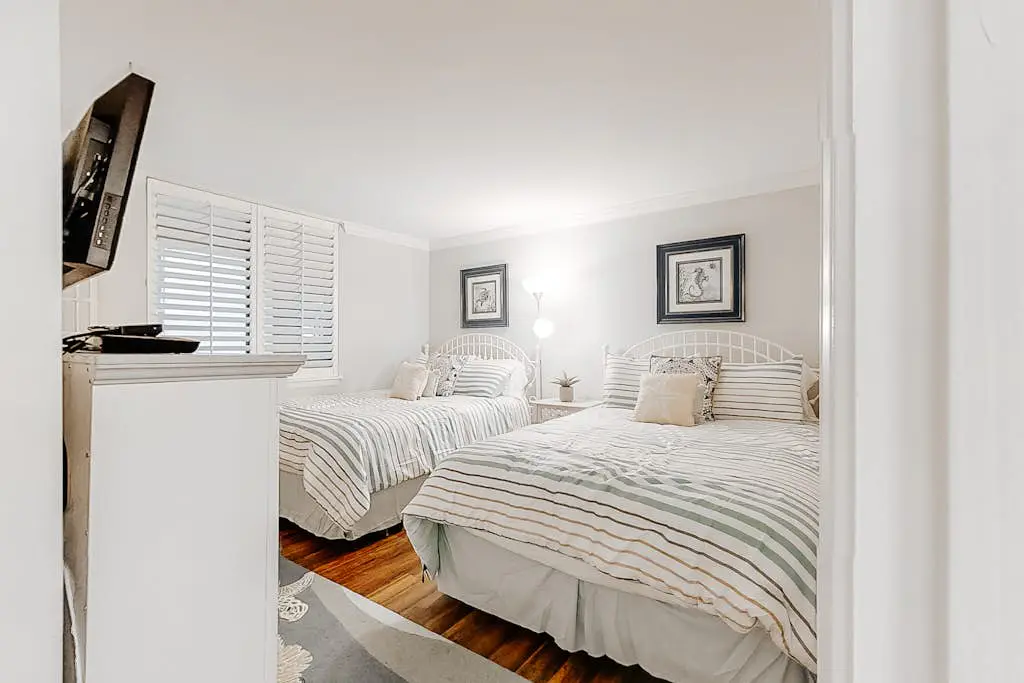 Family-Friendly Villa with Shared Pools and Hot Tub - Nearby Beach Access