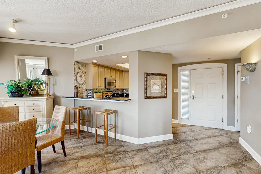 Waterfront Condo with Ocean Views, Shared Pool, Hot Tub, and Covered Balcony