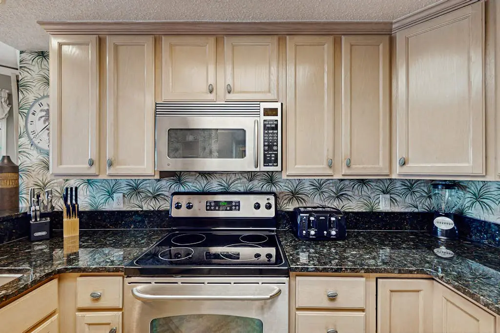 Waterfront Condo with Ocean Views, Shared Pool, Hot Tub, and Covered Balcony