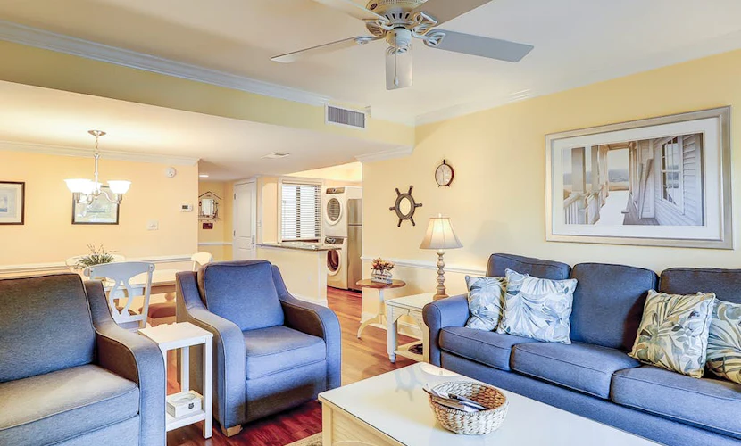 Quiet Hideaway with Pools, Hot Tub, Tennis & Easy Beach Access