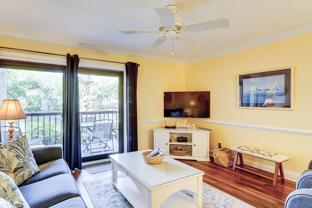 Quiet Hideaway with Pools, Hot Tub, Tennis & Easy Beach Access