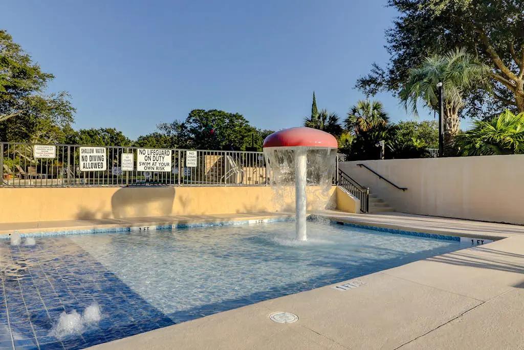 Quiet Hideaway with Pools, Hot Tub, Tennis & Easy Beach Access