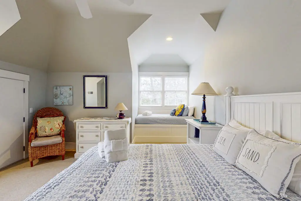 Dog-friendly house with private pool and screened-in deck - Walk to beach