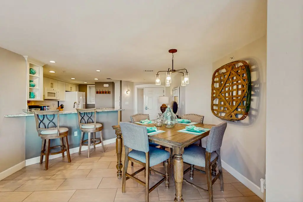A spacious condo with community pool, hot tub, and oceanfront views