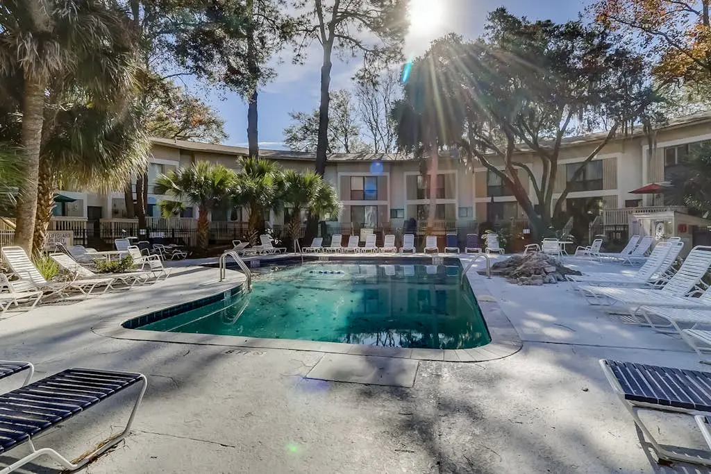 Desirable location with 2 Pools, Walk to Exclusive Beach Cabana