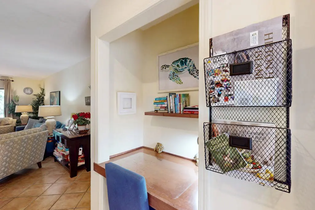 Perfectly Located Family Condo with Shared Pool, Central AC, Private Washer and dryer, Free WiFi
