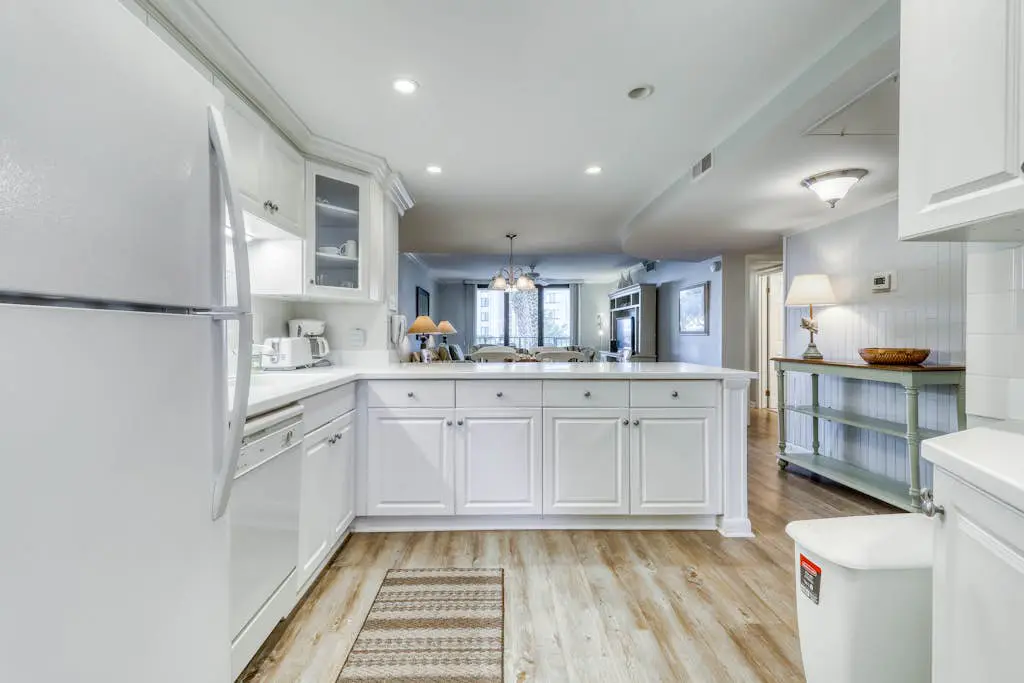 Modern Condo with Shared Pool and Hot Tub, Lagoon View, and Nearby Beach Access