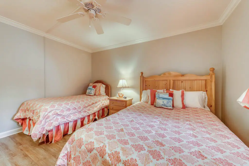 Modern Condo with Shared Pool and Hot Tub, Lagoon View, and Nearby Beach Access