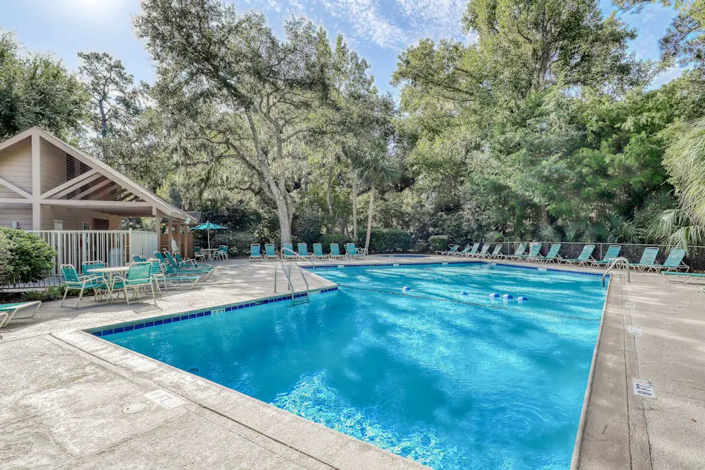 Second-Floor Condo with WiFi, Pool, Golf Course Views - Near the Beach