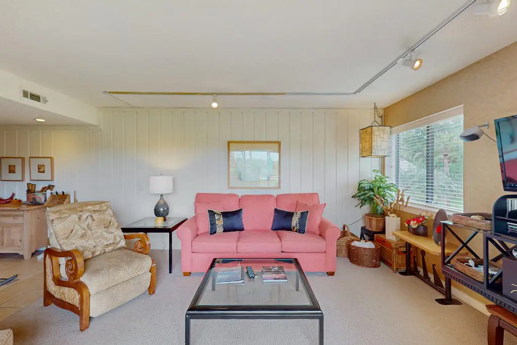 Second-Floor Condo with WiFi, Pool, Golf Course Views - Near the Beach