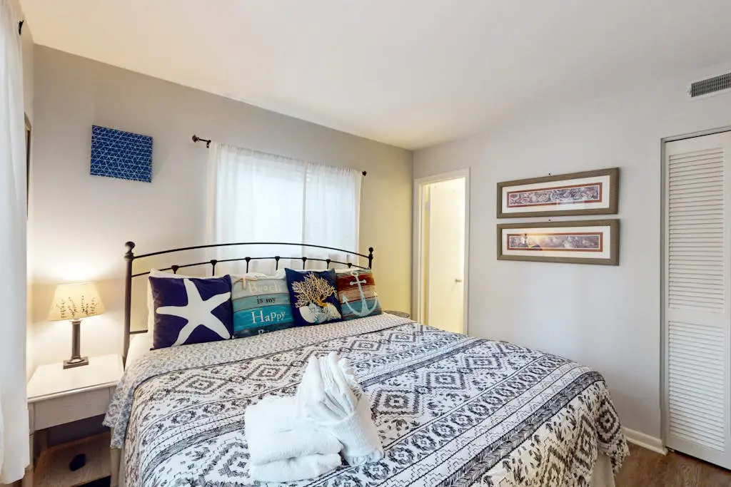 Coastal Retreat with Patio, Shared Pools, Tennis & Playground - Walk to Beach