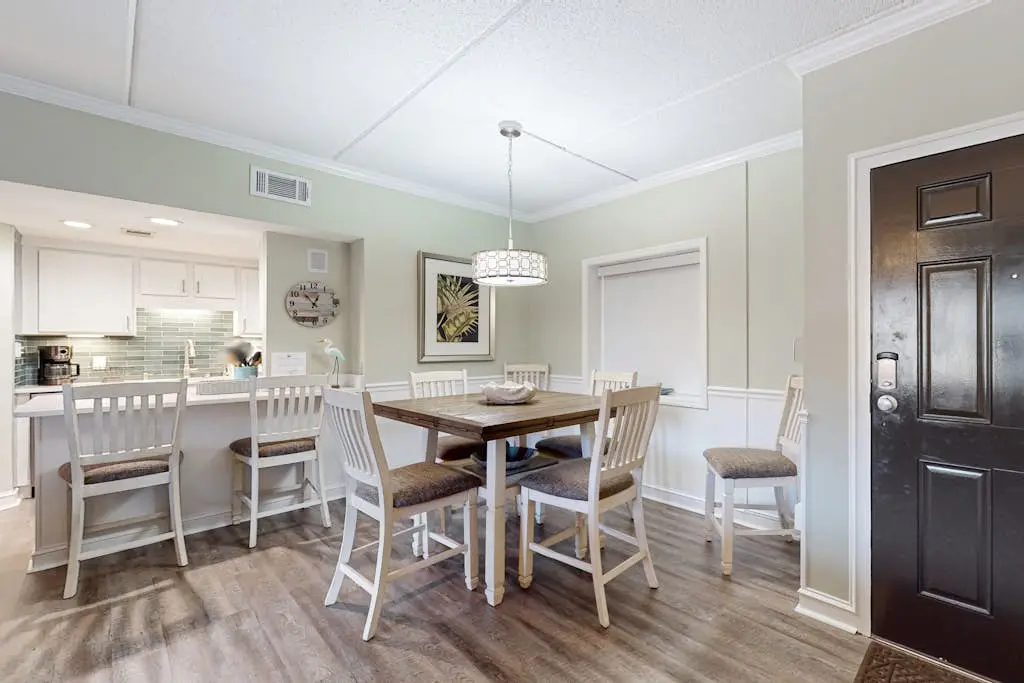 Inviting villa with pool, tennis, & balcony - close beach access