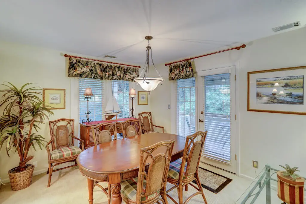 Dog-Friendly Villa with Pool, Tennis, Patio, Full Kitchen & Beach Nearby