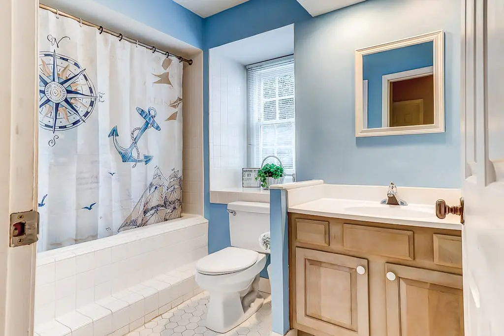 Dog-friendly ,golf course views, pool,beach nearby