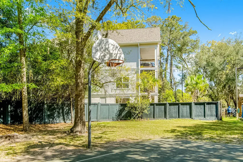 1st-floor condo near the beach with pool, tennis, balcony, gym, streaming, W/D