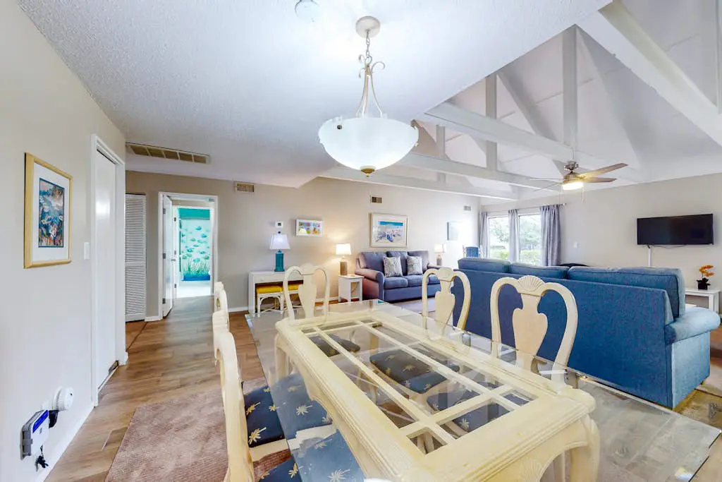 Family-Friendly Condo with Shared Pool & Al Fresco Dining - Dogs Welcome