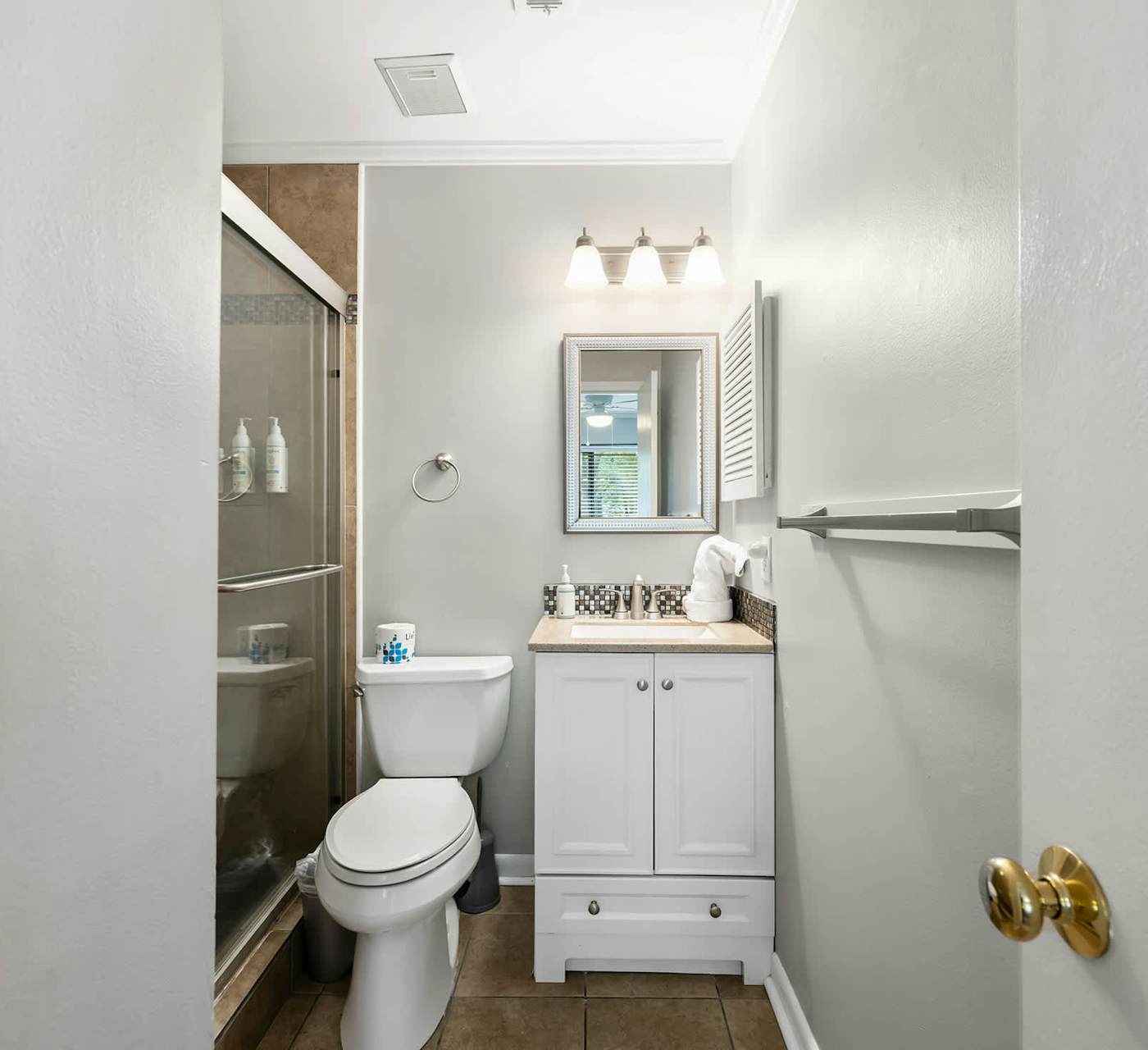Condo near beach with 2 pools, restaurants, gym, 6 tennis ...
