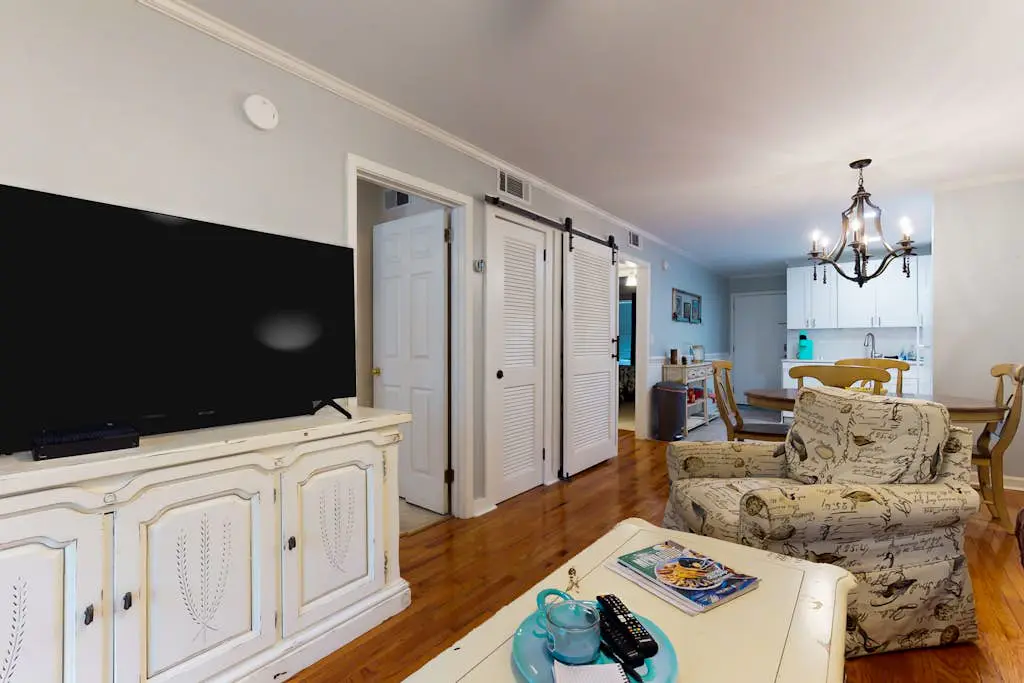 Beachfront villa near golf with pool, hot tub, & balcony - snowbird-friendly